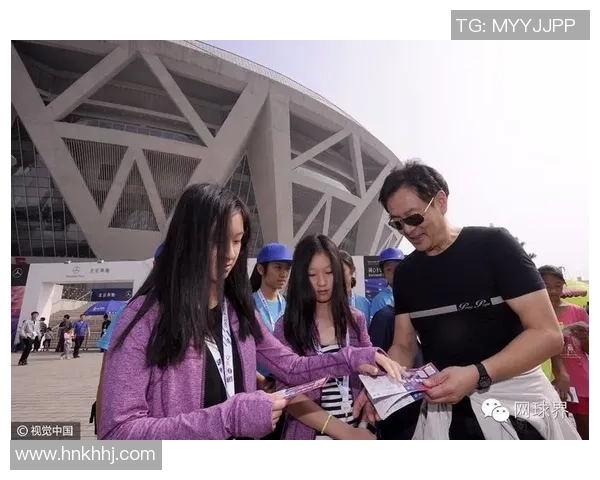 北京网球队在大师赛中的默契配合与战术分析解读